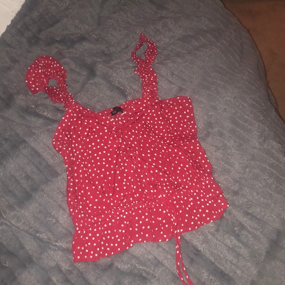 NWT POLKA DOT TOP ✨